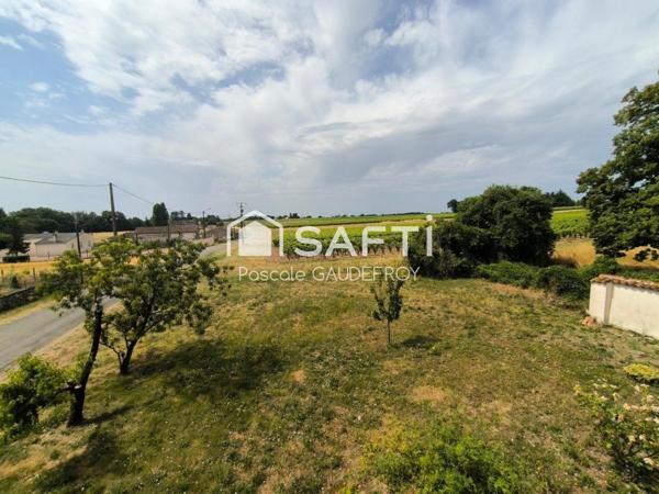 MAISON FAMILIALE A LA CAMPAGNE PROCHE COGNAC