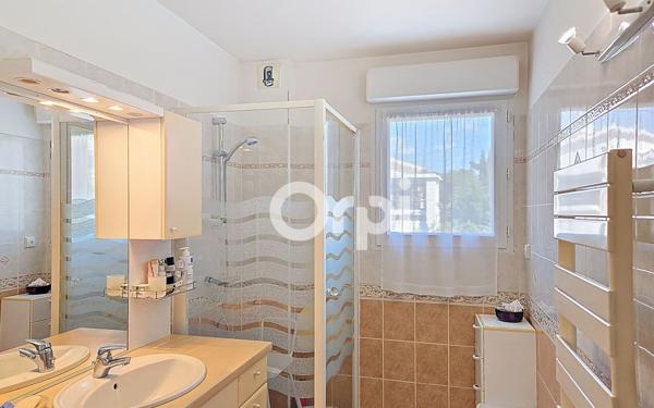 Appartement à vendre    3 pièces • 75,36 m2 Six-Fours-les-Plages
