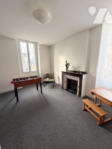 Maison divisée en plusieurs logements 