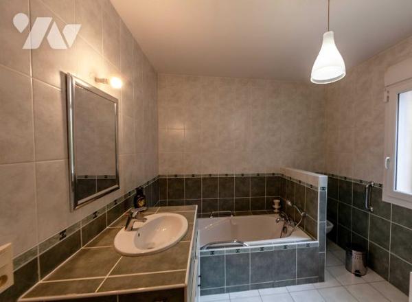 Maison type5 récente