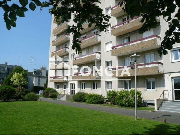 Location Studio 30.67 m² - 29 F BD LAENNEC Saint Brieuc 22000