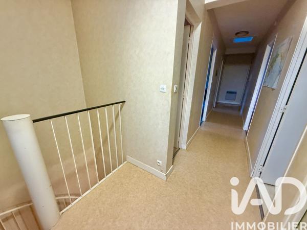 Maison à vendre 6 pièces 128 m² Cosne-Cours-sur-Loire