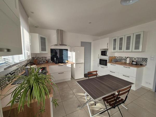 Maison récente PLAIN-PIED de 79 m2 habitable avec un grand potentiel de surface supplémentaire en habitable ? Moëlan-Sur-Mer à proximité du centre ? 7 min des plages de Kerfany et de Trenez