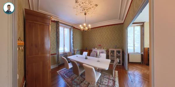 Hâvre de paix historique : Demeure de Maître XIXè, 250m² habitables, 7 chambres, domaine de 4,3ha, dépendances de 600m² et écuries de 170m²