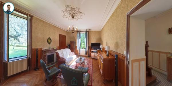 Hâvre de paix historique : Demeure de Maître XIXè, 250m² habitables, 7 chambres, domaine de 4,3ha, dépendances de 600m² et écuries de 170m²