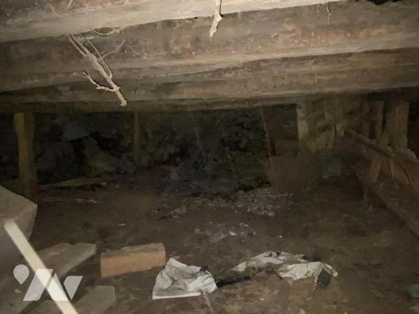 A vendre, sur la commune du Falgoux (CANTAL), à l'entrée d'une piste carrossable permettant l'a...