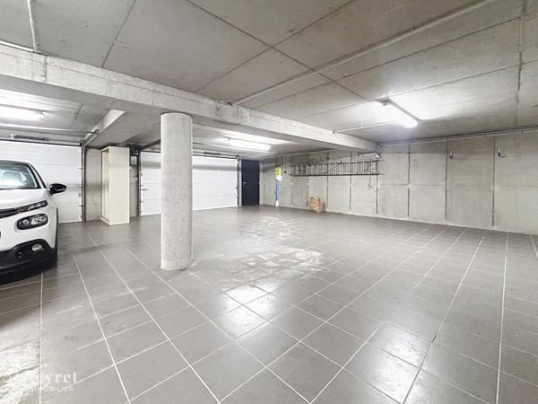BIEN D'EXCEPTION!! Maison moderne de 228m² habitables sur sous-sol complet terrain 3295m²