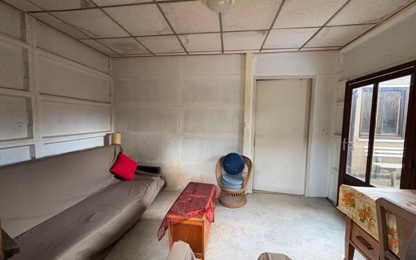 Maison à vendre    1 pièce • 26 m2 Bonnes