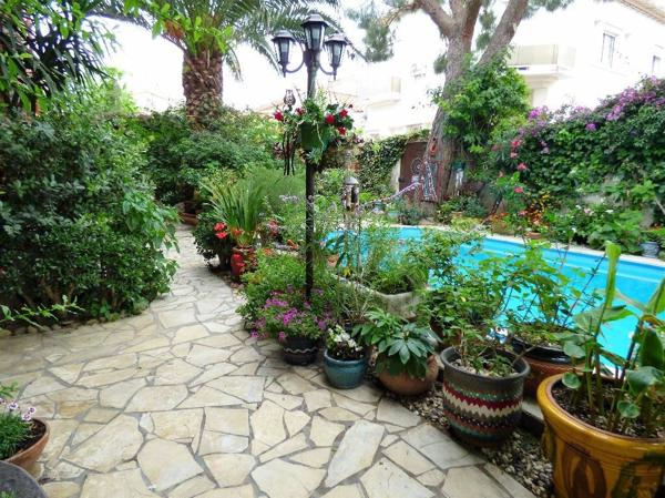 Maison à vendre    9 pièces •  Perpignan