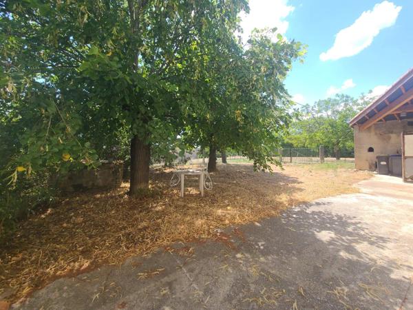 Vente                                                      Appartement
                        
                     3 pièces                      64 m2                     à Saint-Marcel-Lès-Valence