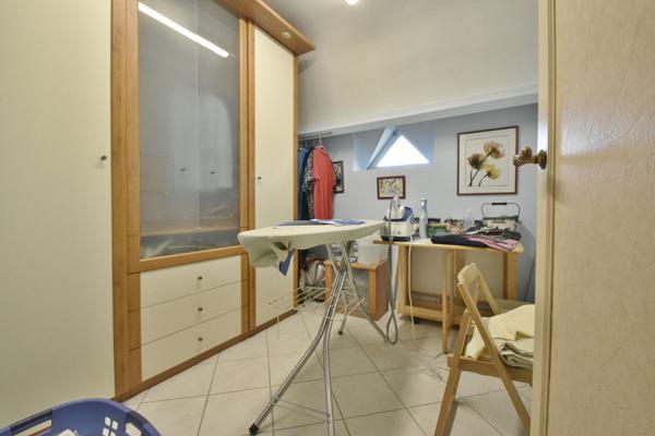 Exclusivité ERA ACCES IMMOBILIER : Maison spacieuse 7 pièces à Jouars-Pontchartrain