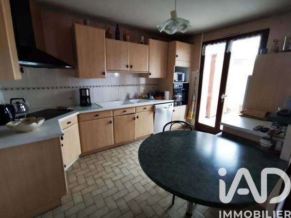 Maison à vendre 6 pièces 109 m² Yvré-l'Évêque