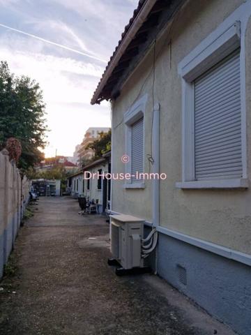 Immeuble à vendre 10 pièces de 250 m²