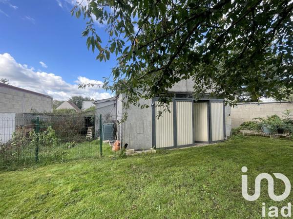 Maison traditionnelle 6 pièces de 150 m² à La Norville (91290)