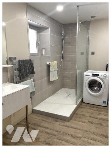 Maison ancienne rénovée à rafraîchir