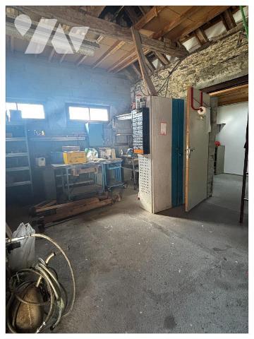 Maison ancienne rénovée à rafraîchir