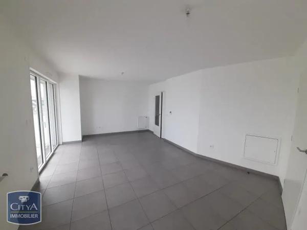 Appartement à louer 4 pièces 93.83m² Nantes (44000)