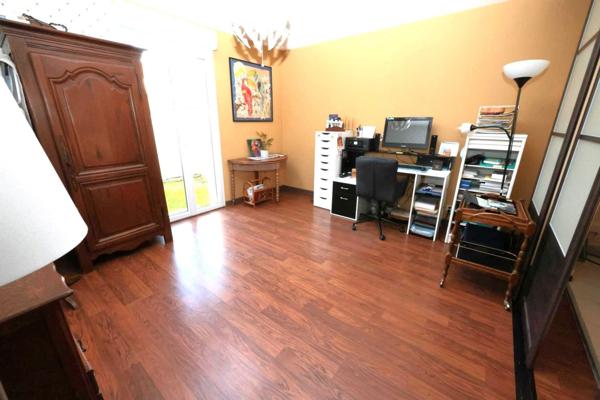 Maison atypique de 143 m² habitables et 160 m² au sol, proche de toutes commodités