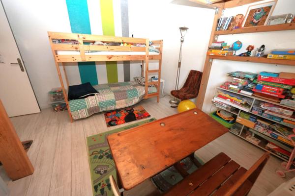 Maison atypique de 143 m² habitables et 160 m² au sol, proche de toutes commodités