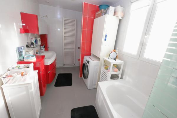 Maison atypique de 143 m² habitables et 160 m² au sol, proche de toutes commodités