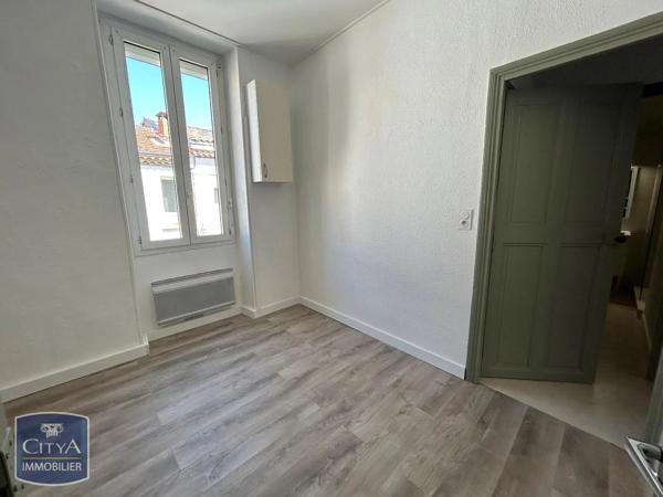 Appartement à louer 3 pièces 55.34m² Nîmes (30000)