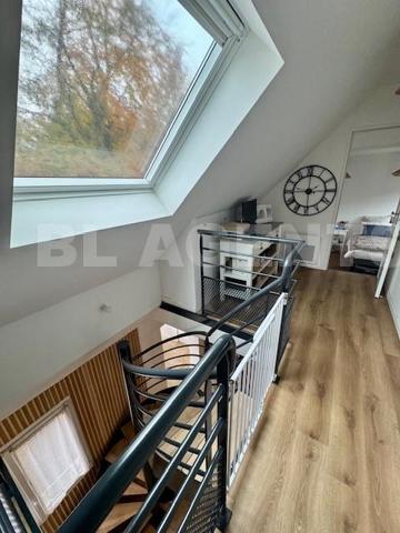 Maison totalement rénovée à Saint Symphorien le Château ! 