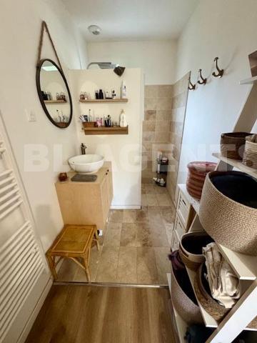 Maison totalement rénovée à Saint Symphorien le Château ! 