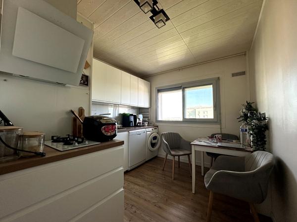 Appartement Venissieux 3 pièce(s) 67 m2 , Venissieux