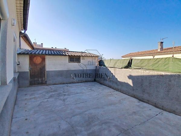 Local commercial + T3 - T4 avec TERRASSE