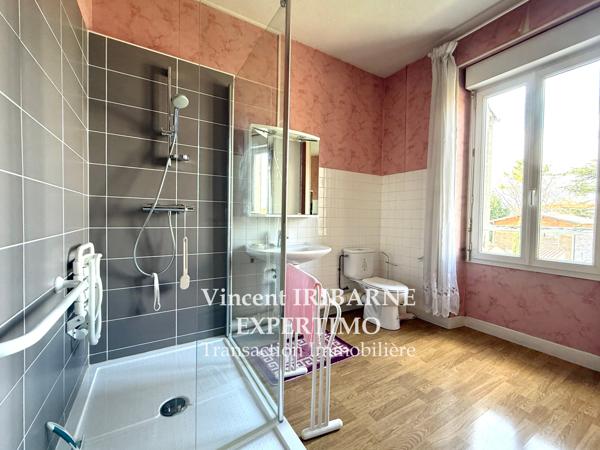 Saintes (17100) Maison De Ville, Garage et Jardin