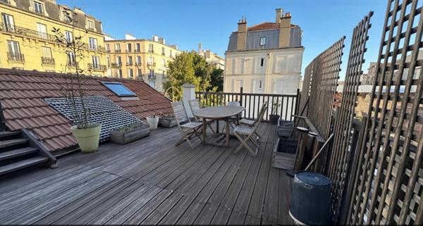 Duplex avec terrasse - 3 Chambres - Cave