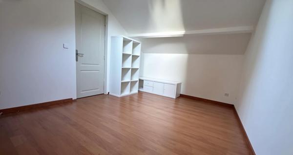 Duplex avec terrasse - 3 Chambres - Cave