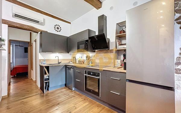 Appartement à vendre    4 pièces • 51,50 m2 Roquebrune-sur-Argens