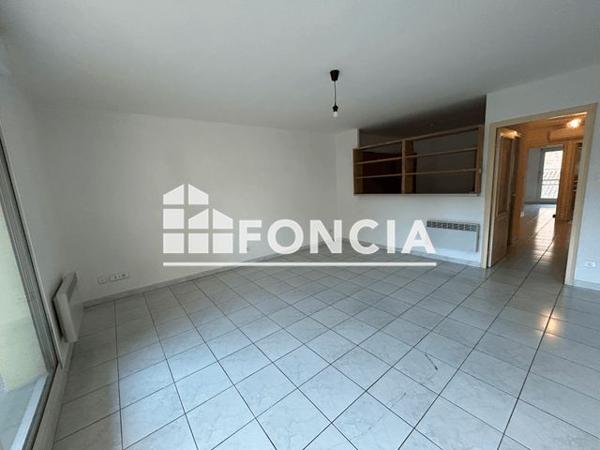 Location Appartement 3 pièces 74.4 m² - 3 RUE DU CASINO Bagnols Sur Ceze 30200