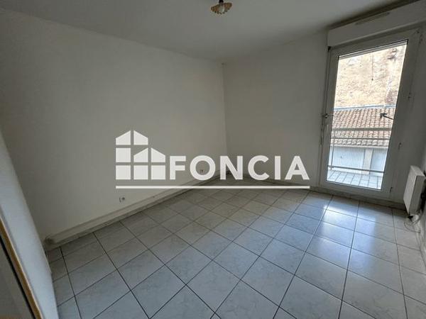 Location Appartement 3 pièces 74.4 m² - 3 RUE DU CASINO Bagnols Sur Ceze 30200