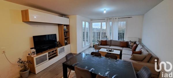 Appartement 4 pièces de 77 m² à Cergy (95000)