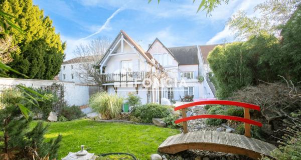 À vendre Maison 8 pièces 300.96 m² - Montmagny 95360