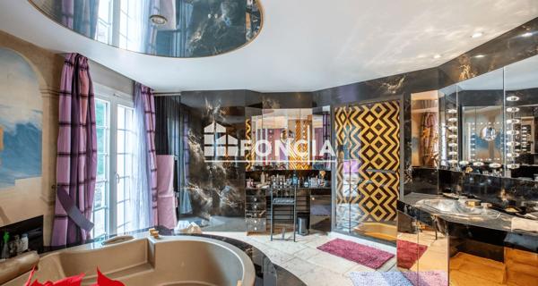 À vendre Maison 8 pièces 300.96 m² - Montmagny 95360