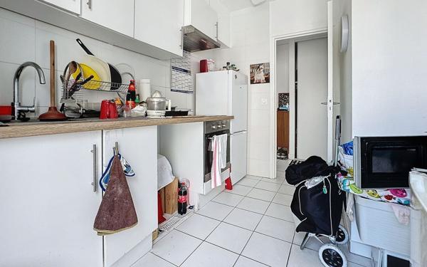 Immeuble à vendre    2 pièces • 1 040 m2 Franconville