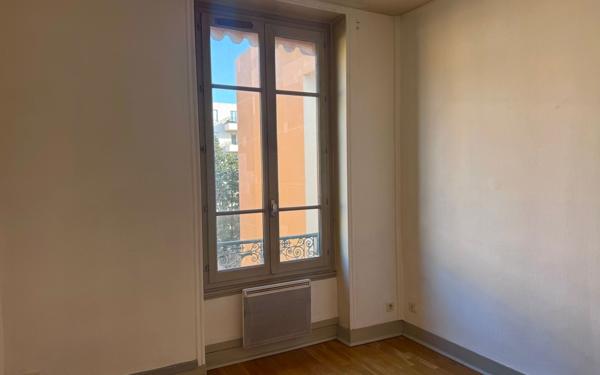 Appartement à vendre    4 pièces • 62,64 m2 Lyon 3