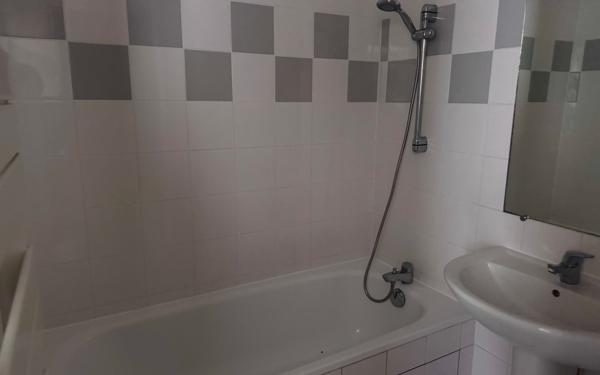 Appartement à vendre    4 pièces • 62,64 m2 Lyon 3