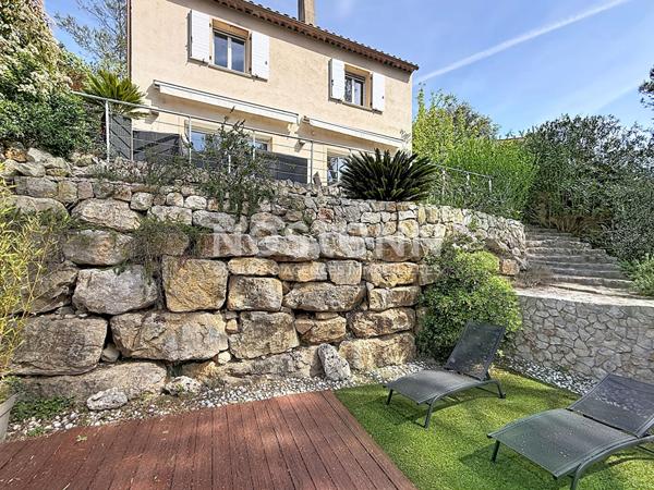 Superbe maison récente 6 pièces à Peymeinade