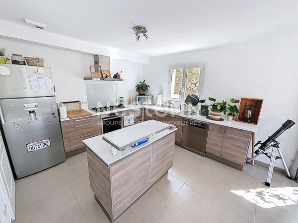 Superbe maison récente 6 pièces à Peymeinade