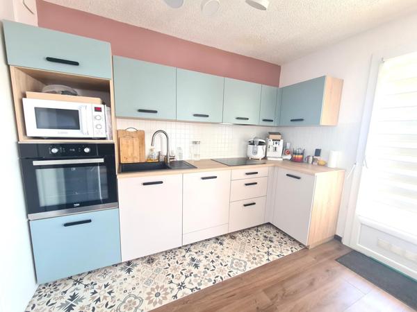 HYERES - Appartement T4 lumineux avec terrasse et vue dégagée