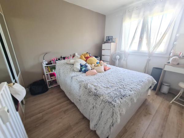 HYERES - Appartement T4 lumineux avec terrasse et vue dégagée