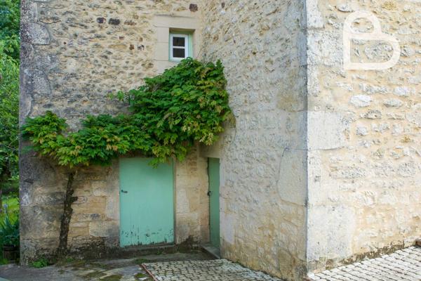 Frayssinet-le-Gélat (46250) Maison de campagne avec piscine, gîte et grange sur 5 ha