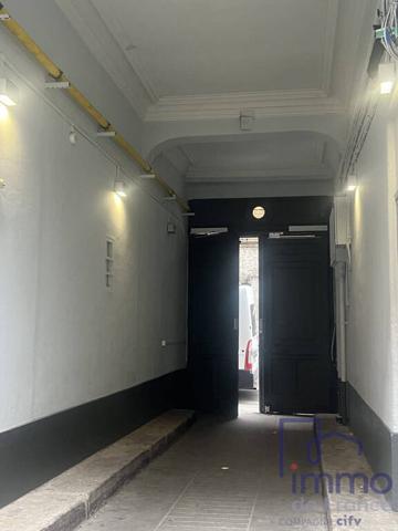 Saint-Etienne/Hyper Centre dans bel immeuble en pierre apparteme