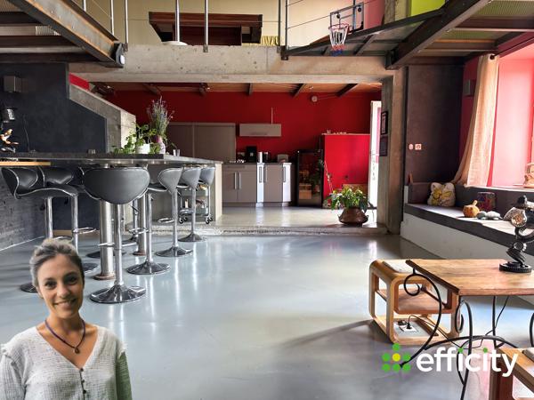 Maison
         4 pièces
        - 208 m² Exclusivité 185 000 € *