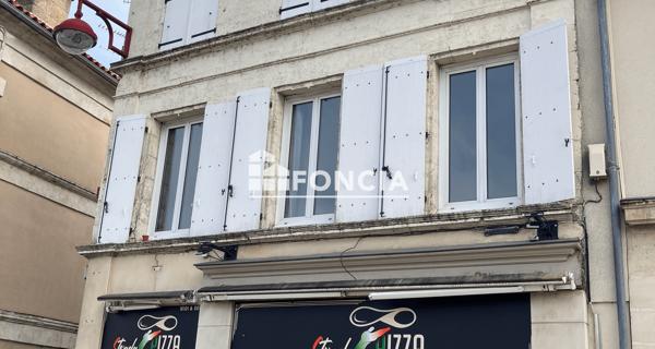 À vendre Immeuble - La Couronne 16400