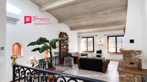 Maison Frejus 4 pièce(s) 110 m2 + double GARAGE - salon / cuisine, 3 chambres, 2 WC, salle d'eau